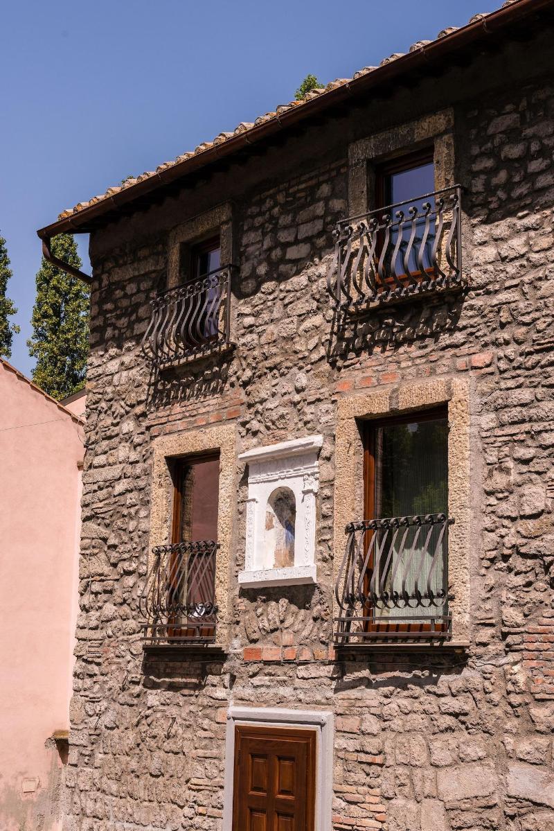 Le Undici Rose Hotel Viterbo Exterior photo