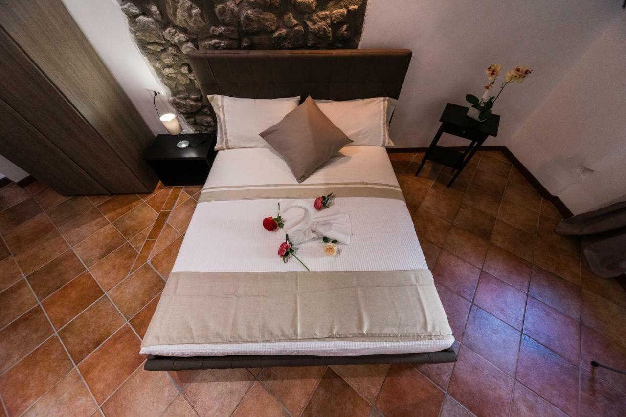 Le Undici Rose Hotel Viterbo Exterior photo