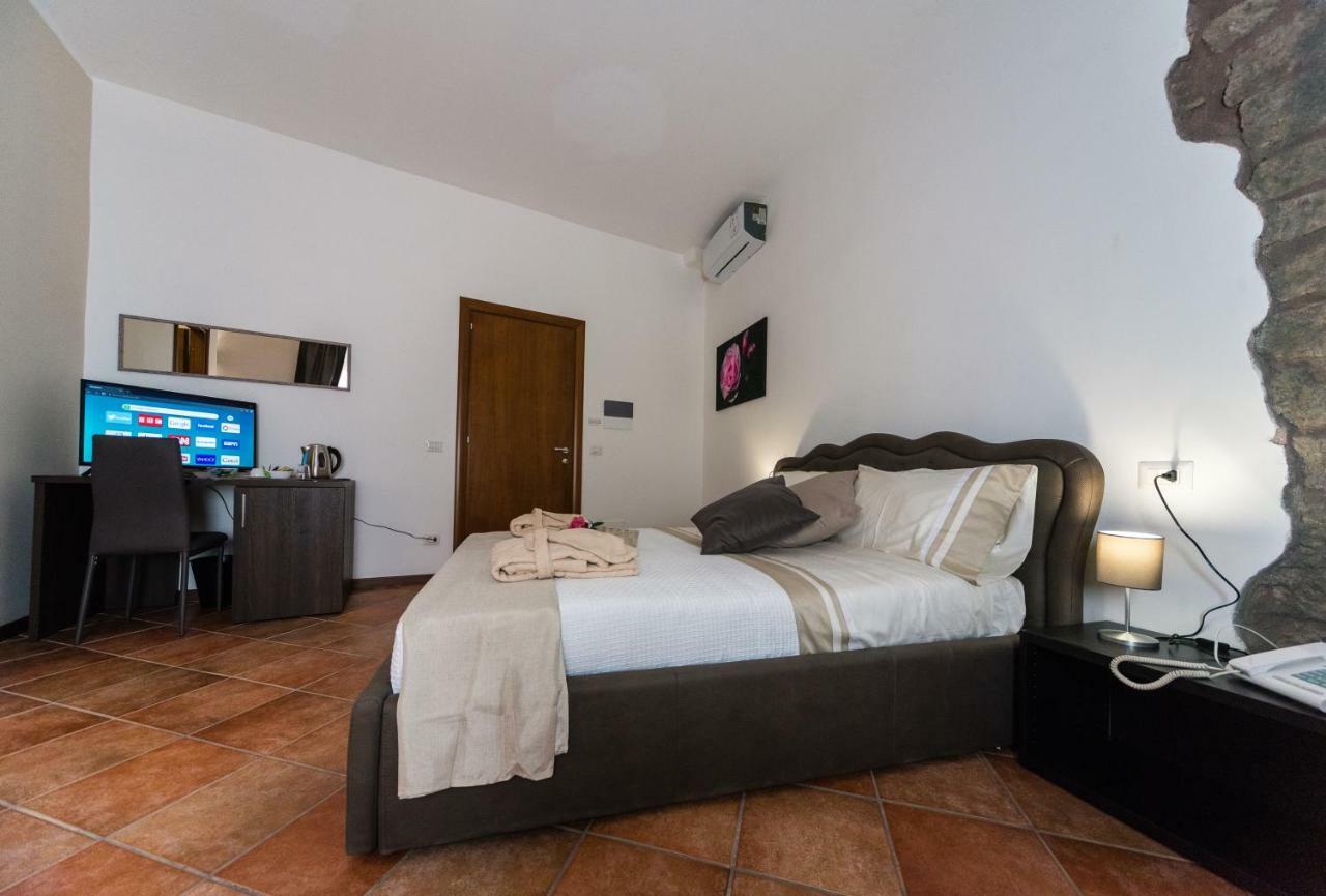 Le Undici Rose Hotel Viterbo Exterior photo
