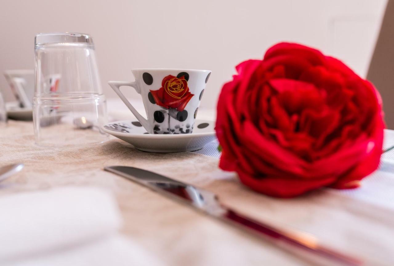 Le Undici Rose Hotel Viterbo Exterior photo